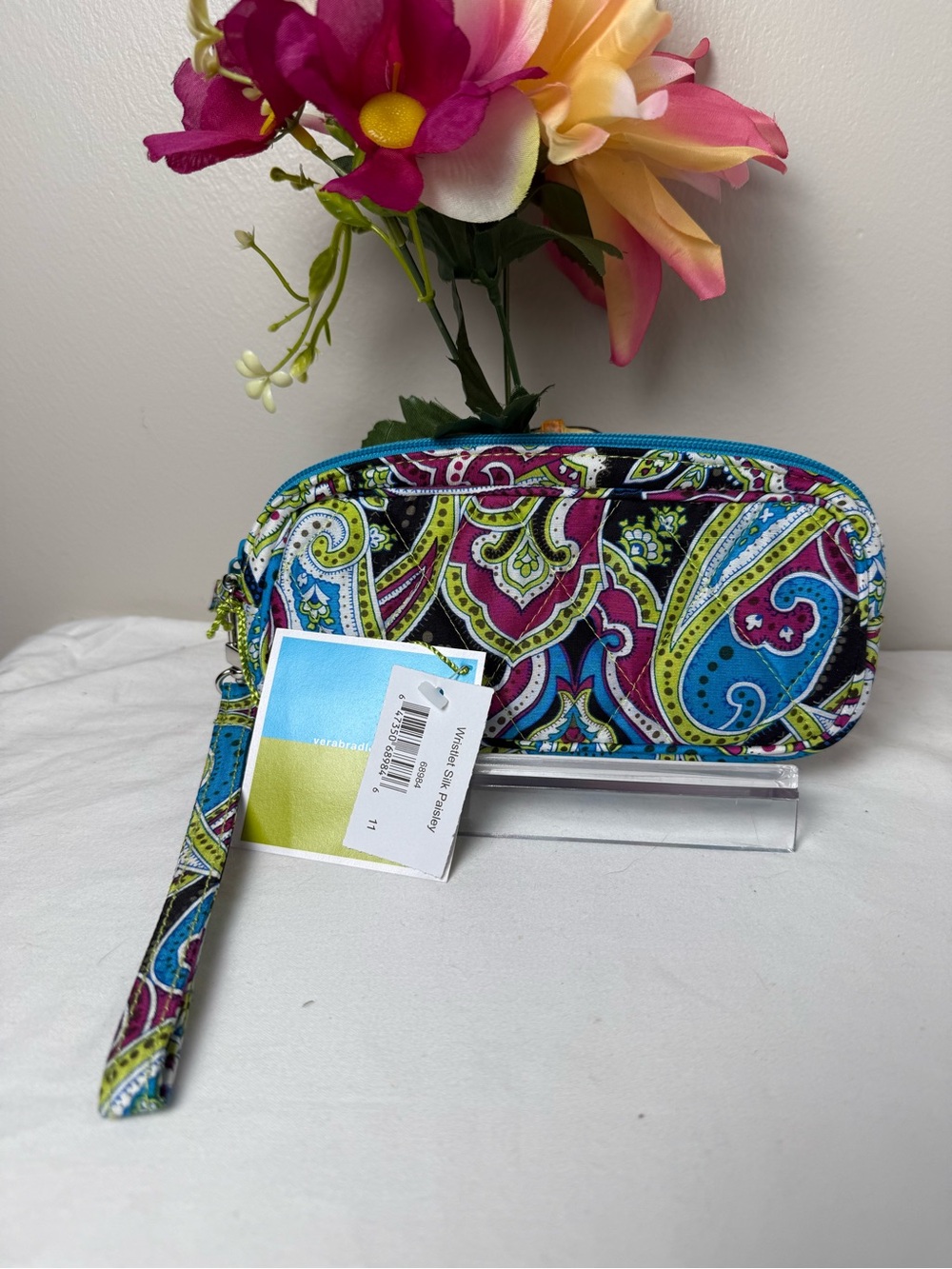 NWT Vera Bradley Silk Paisley Wristlet Wallet Zipper Quilted Retired LAST ONE